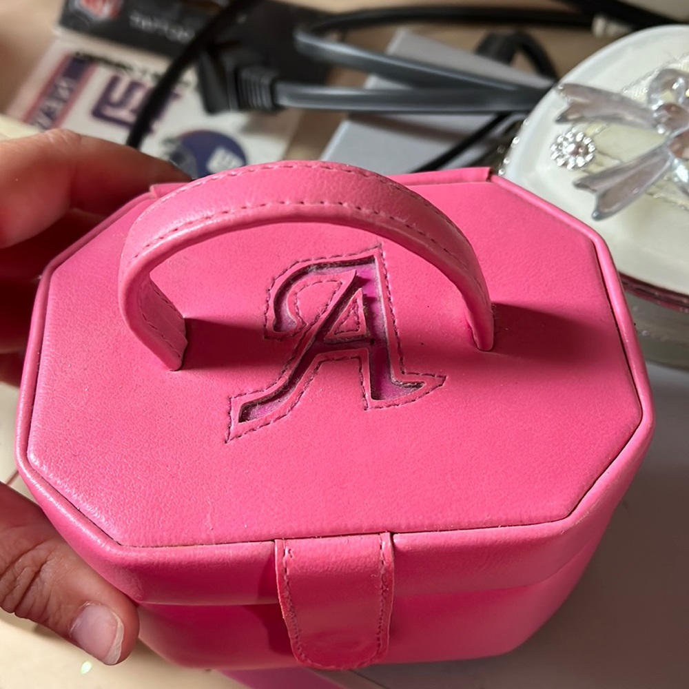 Jewelry box